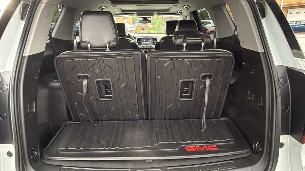 Used 2021 GMC Acadia AT4 w/ GMC Pro Grade Package AWD/4WD image 11