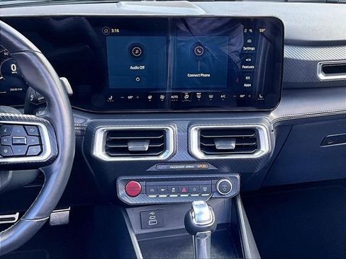 Used 2025 Ford Mustang Premium RWD image 6