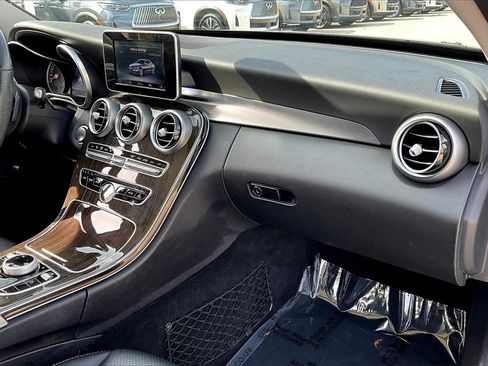 Used 2017 Mercedes-Benz C 300 4MATIC Sedan image 27