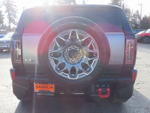 Used 2024 GMC Hummer EV 3X w/ LPO, Illumination Package image 7