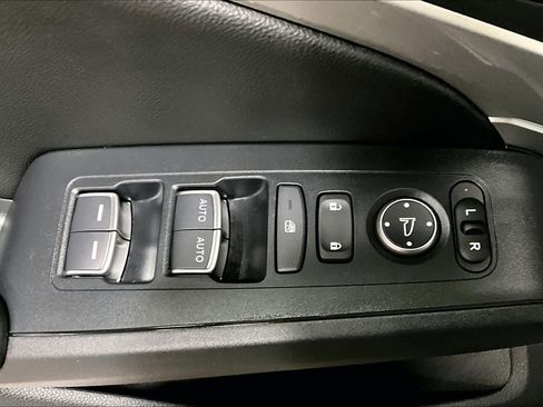 Used 2024 Acura Integra image 32