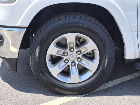 Used 2022 RAM 1500 Laramie AWD/4WD image 10