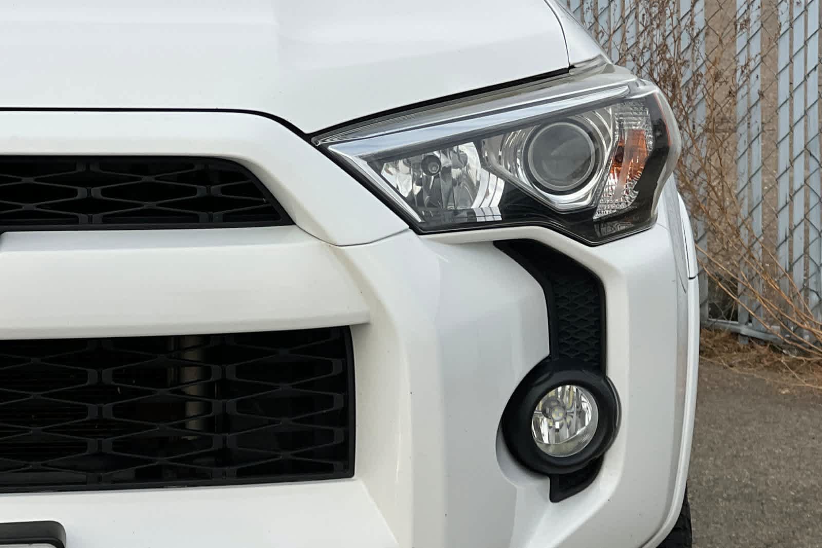 Used 2018 Toyota 4Runner SR5 AWD/4WD image 14
