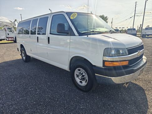 Used 2014 Chevrolet Express 3500 LT w/ LT Preferred Equipment Group RWD image 4