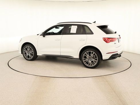 Certified 2025 Audi Q3 2.0T Premium Plus w/ Premium Plus Package AWD/4WD image 3