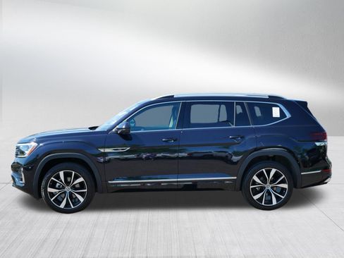 Certified 2026 Volkswagen Atlas SEL Premium R-Line AWD/4WD image 4