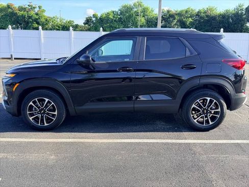 Used 2026 Chevrolet TrailBlazer LT FWD image 3