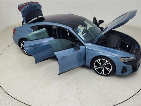 Used 2022 Audi e-tron GT Prestige w/ Prestige Package image 87