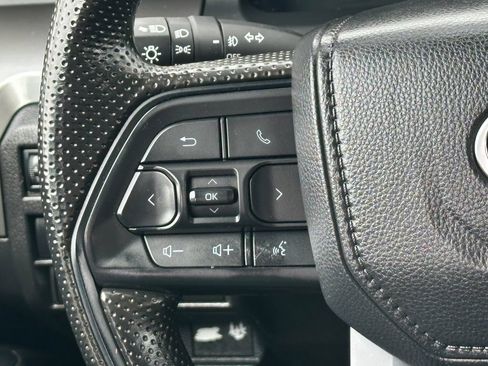 Certified 2024 Toyota Tacoma SR5 AWD/4WD image 21