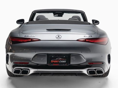 Used 2022 Mercedes-Benz SL 63 AMG SL 63 AMGﾮ w/ Driver Assistance Package image 8