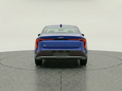 Used 2025 Kia K4 LXS image 7