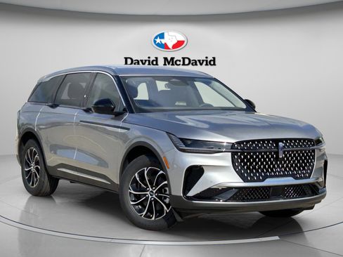 New 2026 Lincoln Nautilus Premier image 9