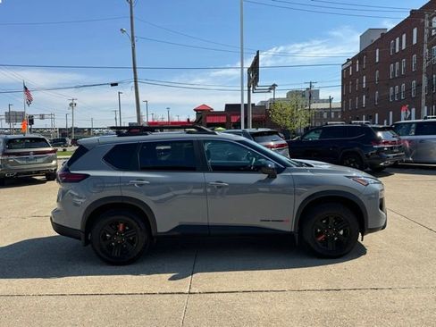 Used 2026 Nissan Rogue SV w/ Rock Creek Premium Package AWD/4WD image 6