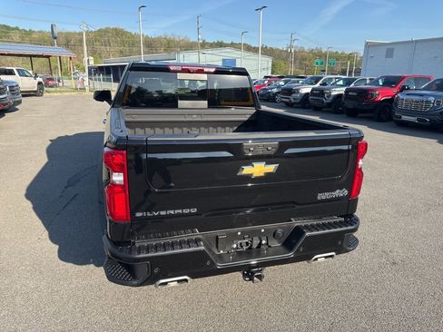 Used 2025 Chevrolet Silverado 1500 High Country w/ Technology Package AWD/4WD image 19
