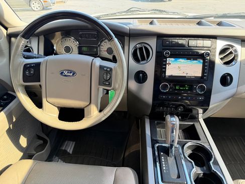 Used 2013 Ford Expedition Limited AWD/4WD image 25