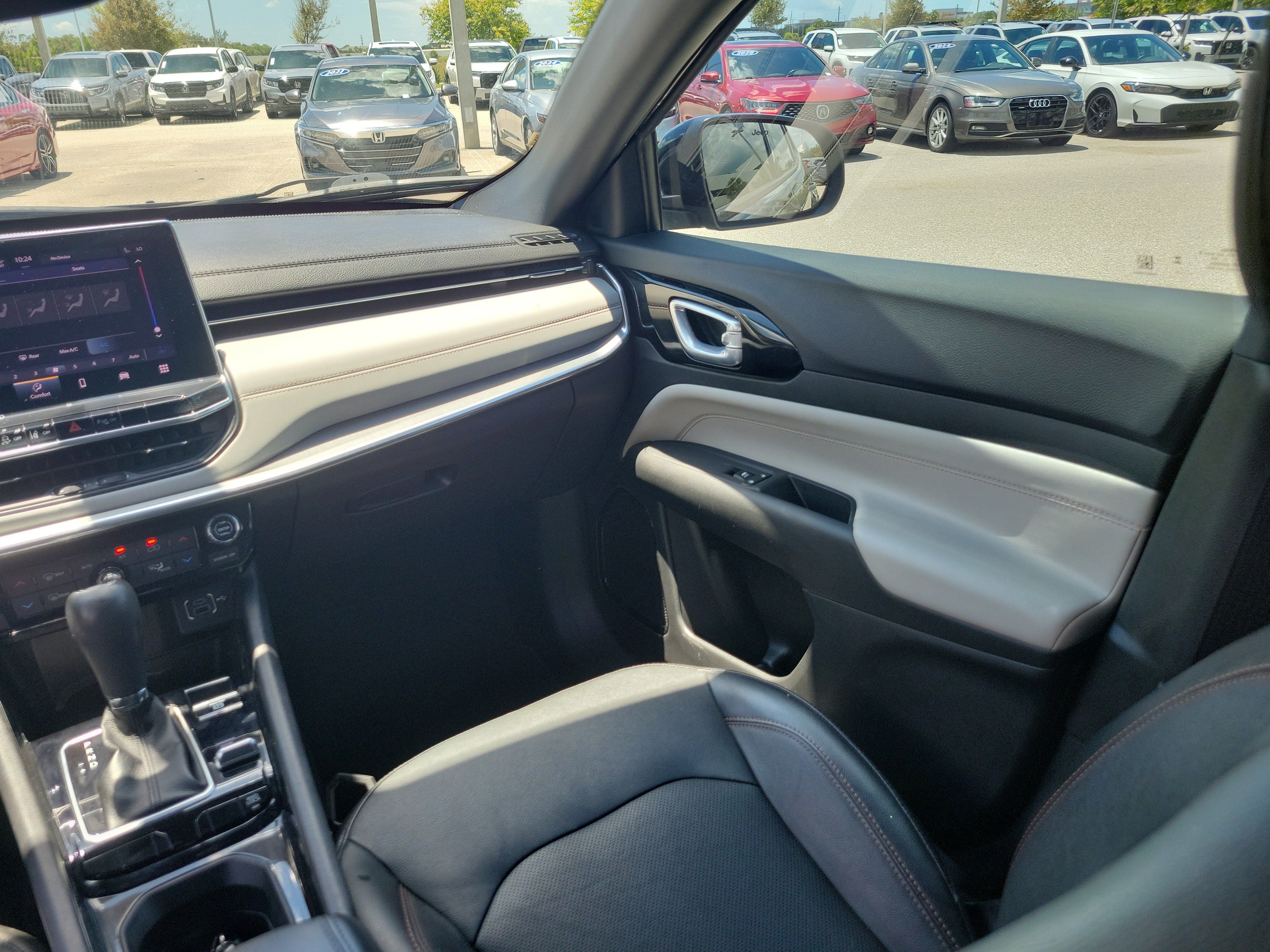 Used 2023 Jeep Compass Limited AWD/4WD image 19