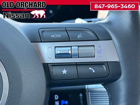 Used 2024 Hyundai Kona Limited FWD image 20