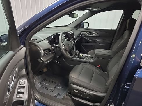 Used 2023 Chevrolet Traverse LT w/ Midnight/Sport Edition AWD/4WD image 28