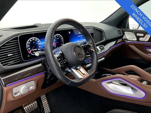 Used 2024 Mercedes-Benz GLS 63 AMG GLS 63 AMG image 17