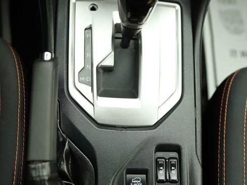 Used 2018 Subaru Crosstrek 2.0i Premium w/ Eyesight System image 30