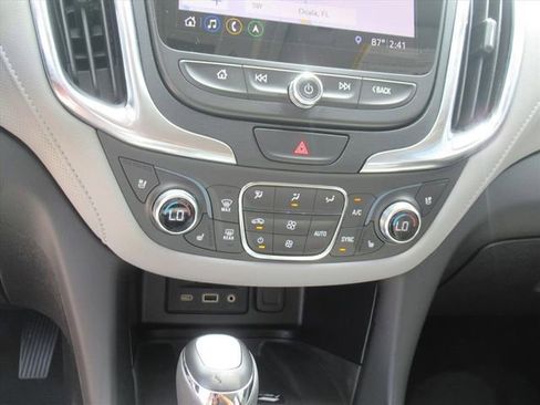 Used 2021 Chevrolet Equinox Premier image 21