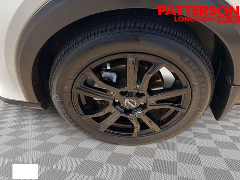 Used 2023 Nissan Kicks SR FWD image 20