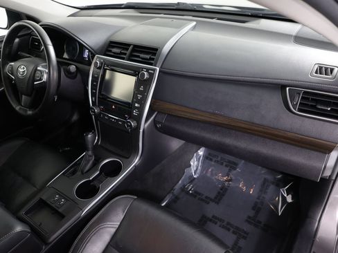 Used 2015 Toyota Camry XLE FWD image 31