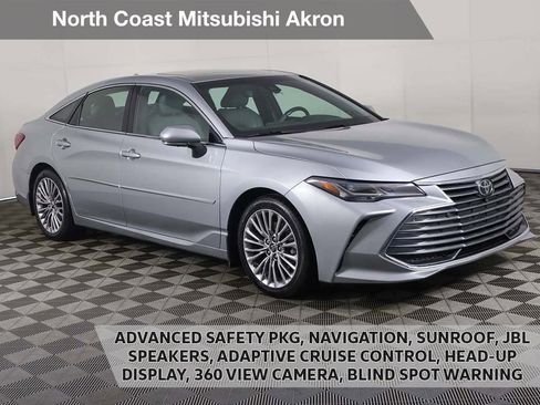 Used 2019 Toyota Avalon Limited image 1