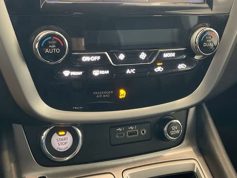 Used 2023 Nissan Murano SV image 18