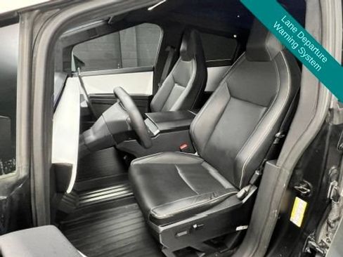 Used 2024 Tesla Cybertruck Cyberbeast AWD/4WD image 7