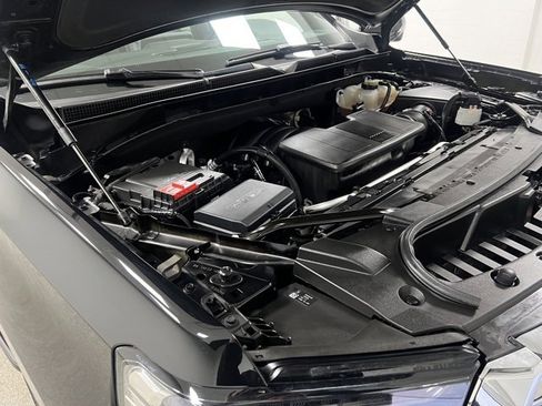 Used 2023 GMC Yukon XL SLT image 60