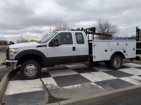 Used 2013 Ford F350 XL w/ PWR Equipment Group AWD/4WD image 2