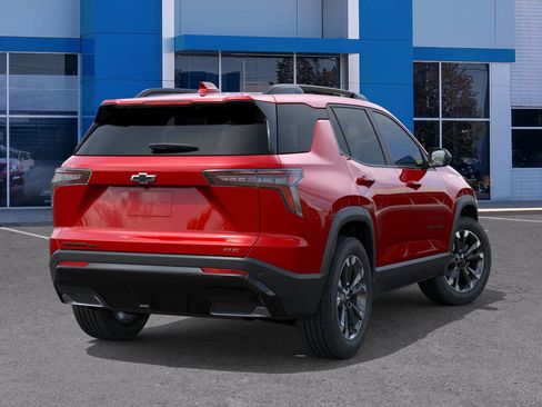 New 2026 Chevrolet Equinox RS w/ LPO, Floor Liner Package image 4