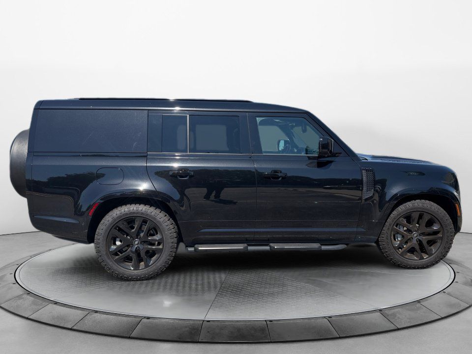 Used 2024 Land Rover Defender 130 Outbound AWD/4WD image 8