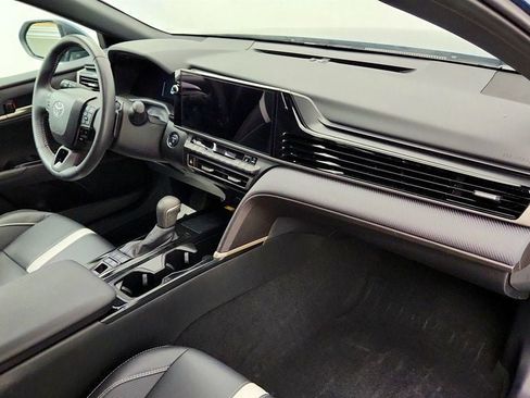 Used 2025 Toyota Camry SE w/ Multimedia Upgrade Package FWD image 23