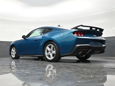 Used 2026 Ford Mustang Coupe RWD image 23