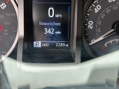 Certified 2023 Toyota Tacoma TRD Sport w/ Advanced Technology Package AWD/4WD image 18