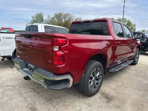 Used 2024 Chevrolet Silverado 1500 LT AWD/4WD image 11