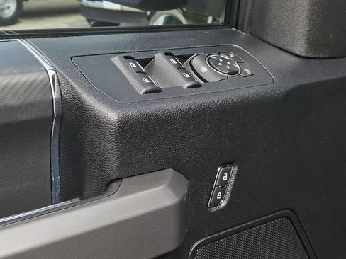 Used 2018 Ford F150 XLT w/ Equipment Group 302A Luxury AWD/4WD image 27