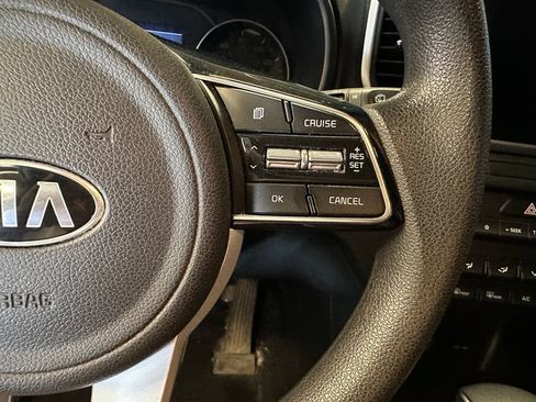 Used 2020 Kia Sportage LX AWD/4WD image 12