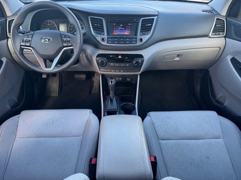 Used 2017 Hyundai Tucson SE image 12