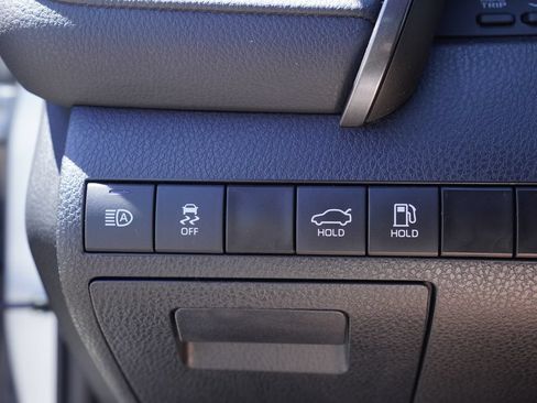 Used 2024 Toyota Camry SE FWD image 10