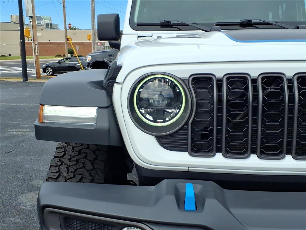 Certified 2024 Jeep Wrangler Unlimited Rubicon 4xe AWD/4WD image 30