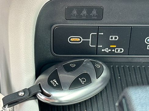 New 2026 Hyundai Kona SE FWD image 32