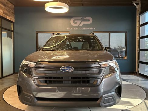Used 2025 Subaru Forester AWD/4WD image 8