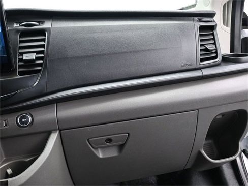 Used 2022 Ford E-Transit Low Roof image 22