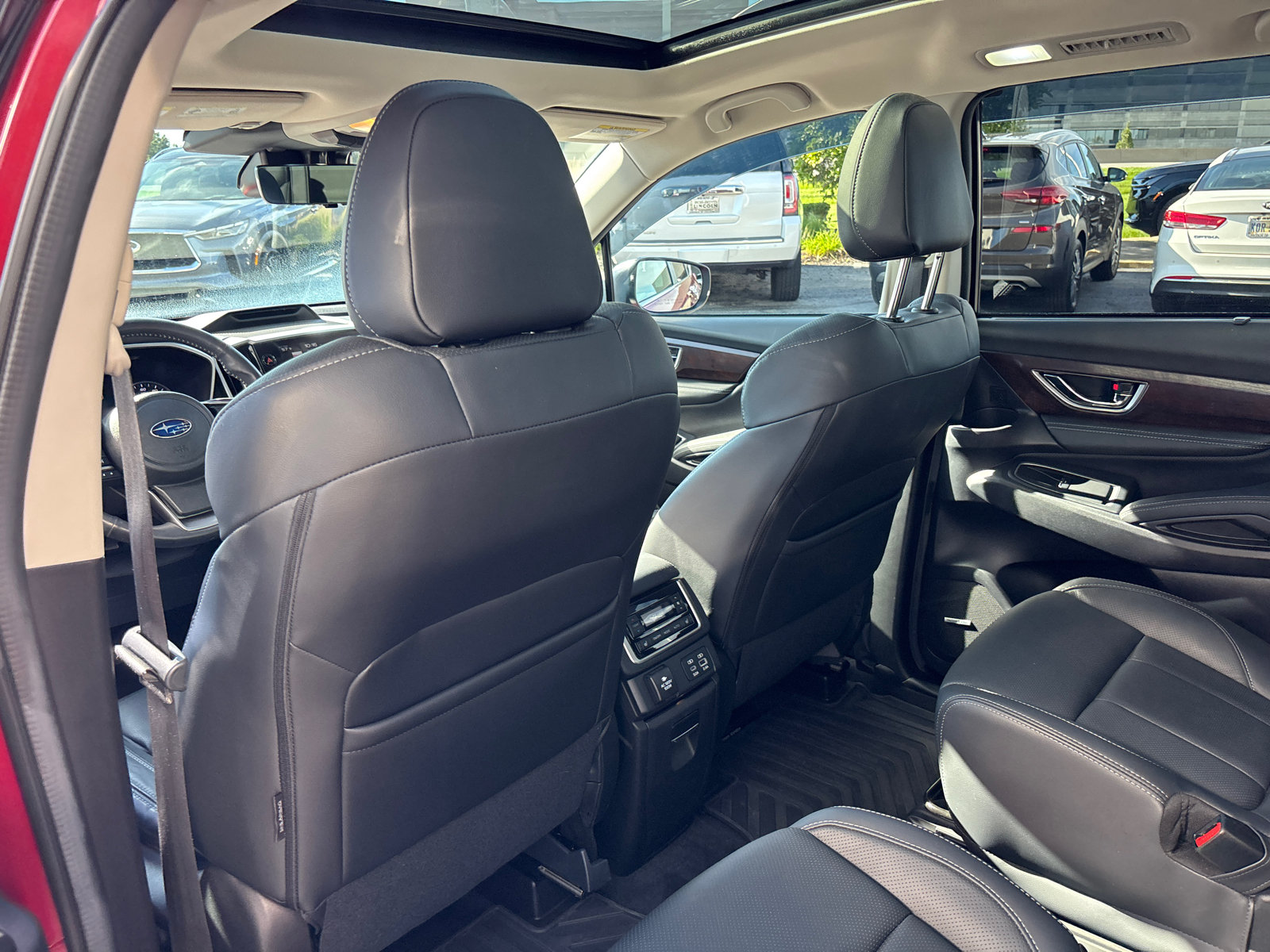 Used 2024 Subaru Ascent Touring AWD/4WD image 27