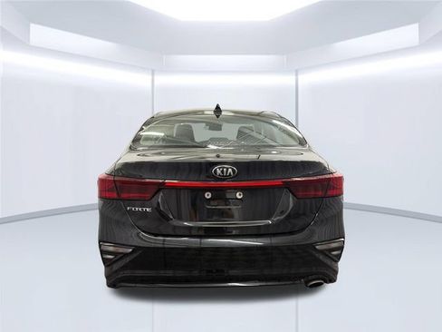 Used 2021 Kia Forte LXS FWD image 4