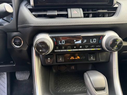 Used 2025 Toyota RAV4 XLE w/ Convenience Package AWD/4WD image 21