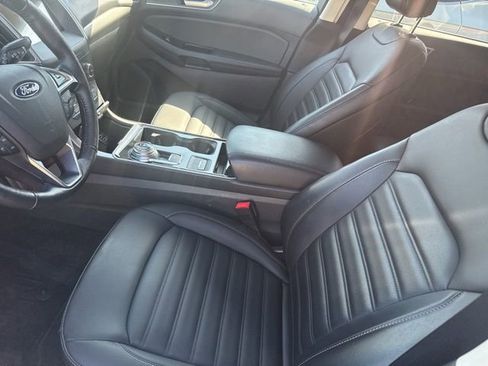 Used 2020 Ford Edge SEL w/ Convenience Package FWD image 6